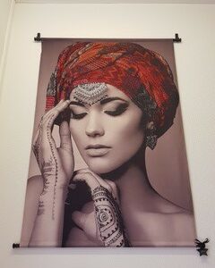 Schilderij velvet wanddoek Lady Henna